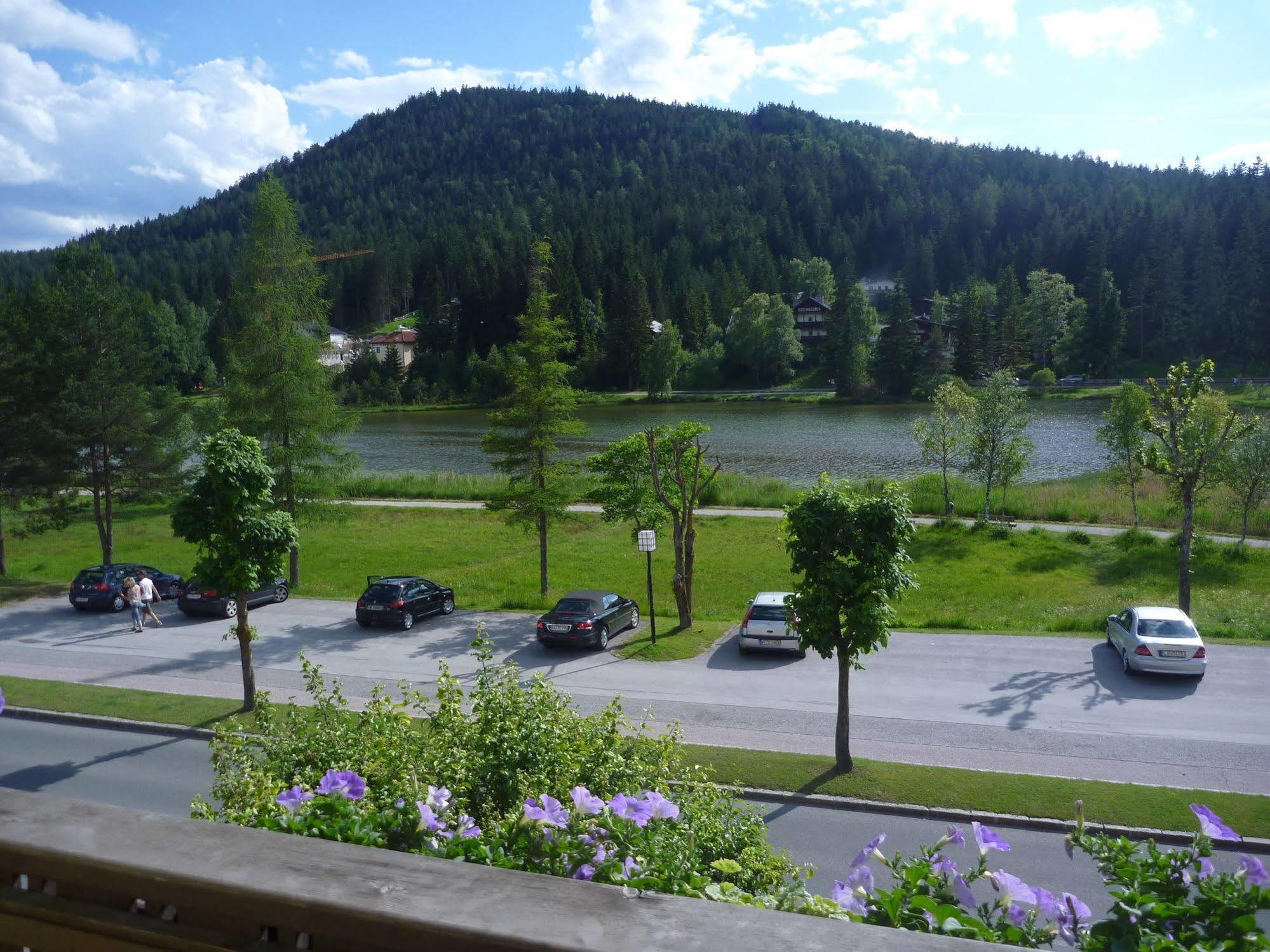 Hotel Cristallago เซเฟลด์ อิน ทิโรล ภายนอก รูปภาพ